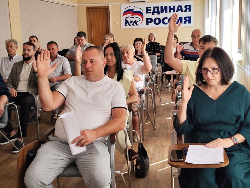 Сегодня, 04 сентября 2025 года, в Совете городского округа город Красный Луч прошло очередное заседание Совета депутатов Сегодня, 04 сентября 2025 года, в Совете городского округа город Красный Луч прошло очередное заседание Совета депутатов