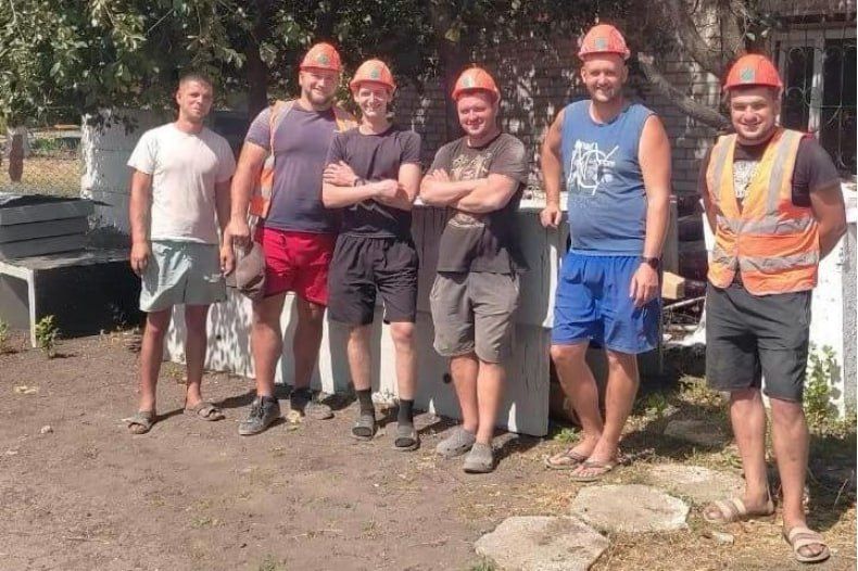 Сила в действии: Аварийно-восстановительная бригада Тувы отмечает 3 года работы в ЛНР Сила в действии: Аварийно-восстановительная бригада Тувы отмечает 3 года работы в ЛНР