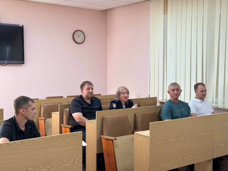 Андрей Рубанцов: Сегодня провел заседание комиссии, посвящённое вопросам функционирования пункта временного размещения населения (ПВР) на территории городского округа Андрей Рубанцов: Сегодня провел заседание комиссии, посвящённое вопросам функционирования пункта временного размещения населения (ПВР) на территории городского округа