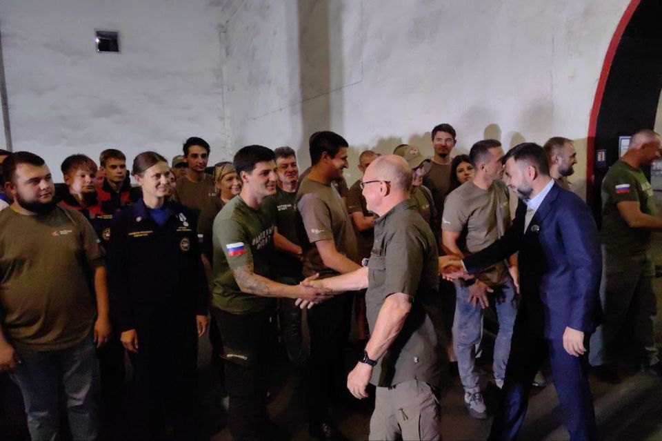 После посещения ЛНР Сергей Кириенко — уже в Донецке! Как обычно, в фокусе внимания — самое важное После посещения ЛНР Сергей Кириенко — уже в Донецке! Как обычно, в фокусе внимания — самое важное