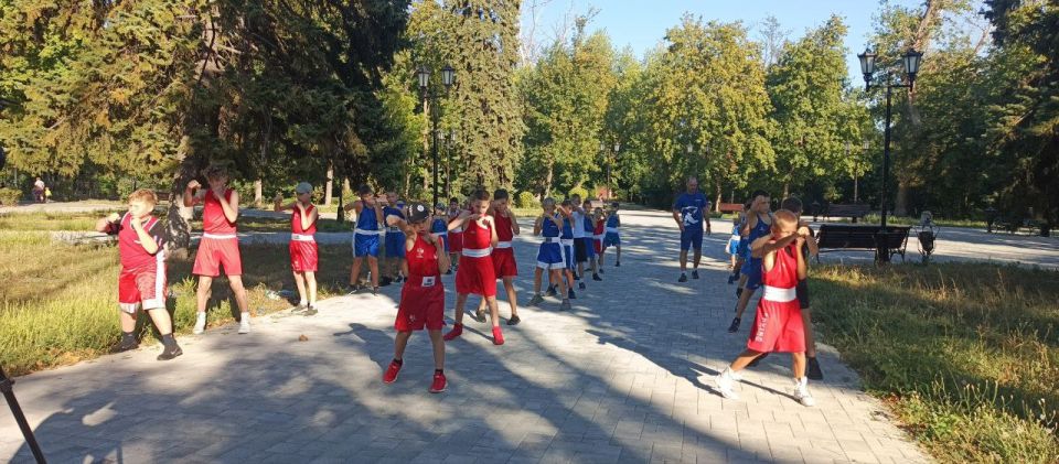 Торжественное завершение марафона «Сила России» в Антраците: спорт, патриотизм и сила единства Торжественное завершение марафона «Сила России» в Антраците: спорт, патриотизм и сила единства