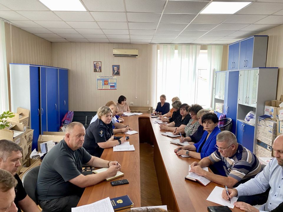 Марина Филиппова: Сегодня провела заседание антинаркотической комиссии, на котором, рассмотрели результаты работы, направленной на занятость несовершеннолетних в период летних каникул Марина Филиппова: Сегодня провела заседание антинаркотической комиссии, на котором, рассмотрели результаты работы, направленной на занятость несовершеннолетних в период летних каникул