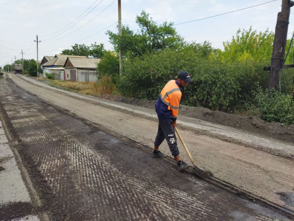 Андрей Рубанцов: Масштабный ремонт дорог начался в Ровеньках! Андрей Рубанцов: Масштабный ремонт дорог начался в Ровеньках!