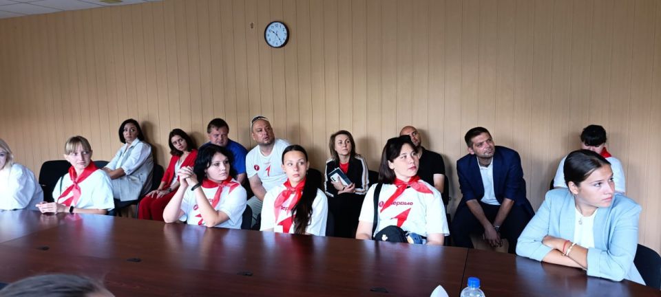 В городе Рубежное Прошла встреча с представителями Министерства молодежной политики В городе Рубежное Прошла встреча с представителями Министерства молодежной политики