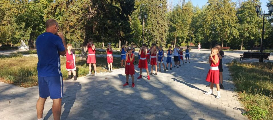 Торжественное завершение марафона «Сила России» в Антраците: спорт, патриотизм и сила единства Торжественное завершение марафона «Сила России» в Антраците: спорт, патриотизм и сила единства