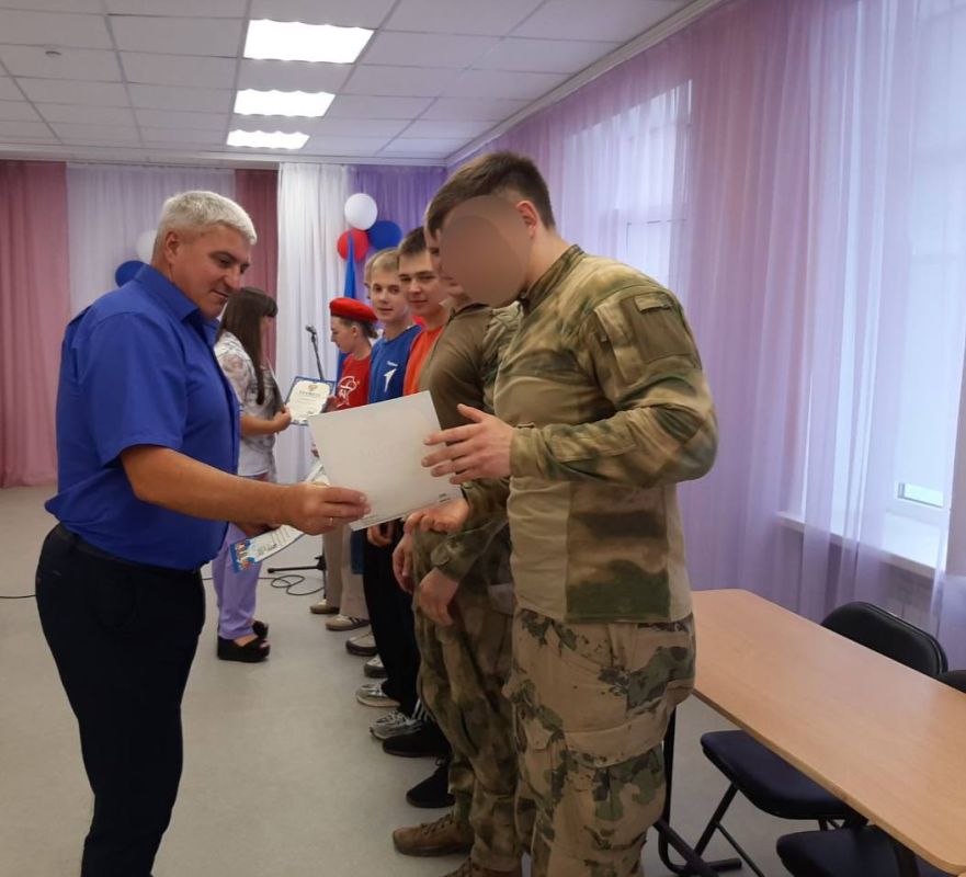 В рамках Года защитника Отечества в БРЦДЮТ в День Российской гвардии состоялось мероприятие «Встречи-поздравления», организованное Председателем Совета женщин Администрации Беловодского МО Мариной Глущенко и координатором... В рамках Года защитника Отечества в БРЦДЮТ в День Российской гвардии состоялось мероприятие «Встречи-поздравления», организованное Председателем Совета женщин Администрации Беловодского МО Мариной Глущенко и координатором...