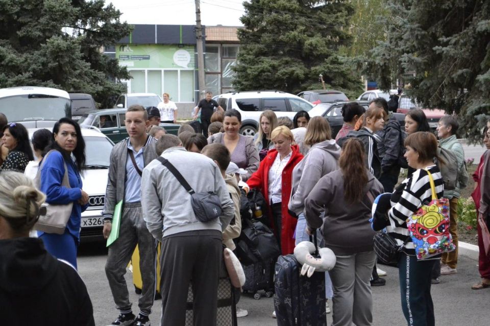 Дети из Марковского и Новопсковского округов отправились на отдых в Ивановскую область Дети из Марковского и Новопсковского округов отправились на отдых в Ивановскую область
