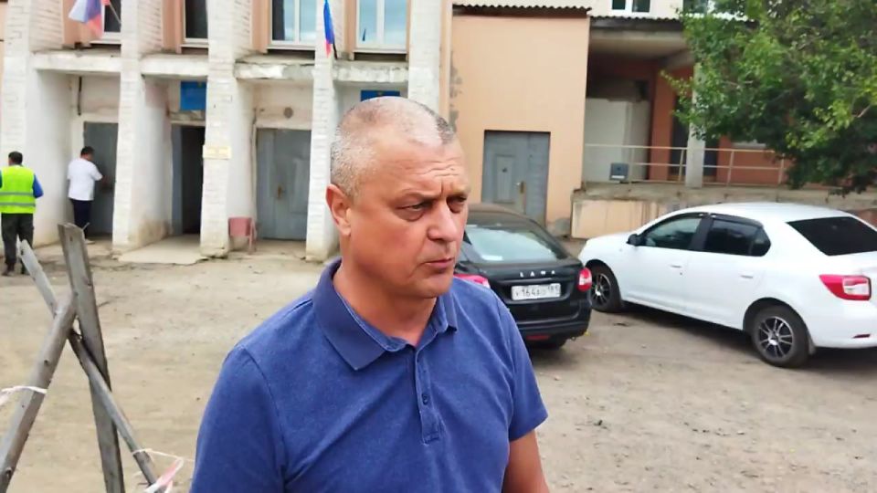 Андрей Рубанцов: В Ровеньках продолжается ремонт системы теплоснабжения в инфекционной больнице Андрей Рубанцов: В Ровеньках продолжается ремонт системы теплоснабжения в инфекционной больнице
