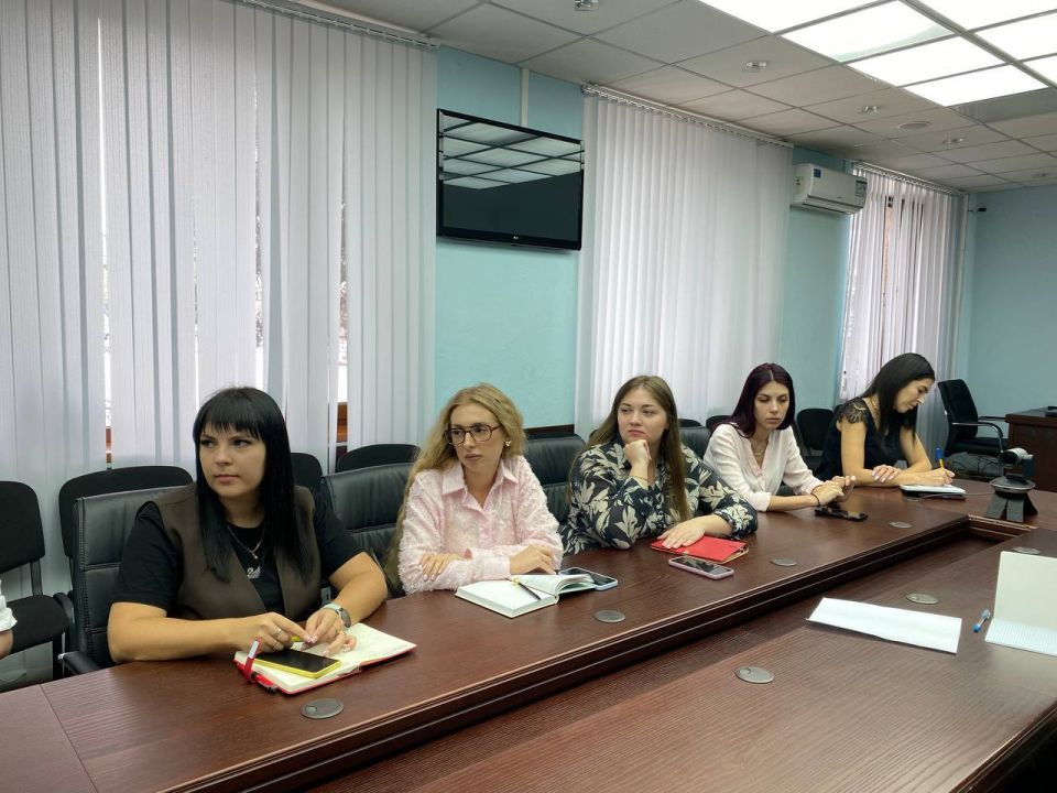 Встреча с активной молодежью Антрацитовского муниципального округа Встреча с активной молодежью Антрацитовского муниципального округа