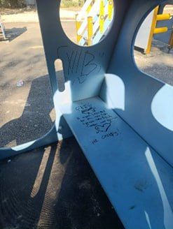 В связи с недавними инцидентами порчи имущества, Администрация городского округа муниципальное образование городской округ город Ровеньки Луганской Народной Республики информирует жителей о предпринимаемых мерах и напоминает... В связи с недавними инцидентами порчи имущества, Администрация городского округа муниципальное образование городской округ город Ровеньки Луганской Народной Республики информирует жителей о предпринимаемых мерах и напоминает...