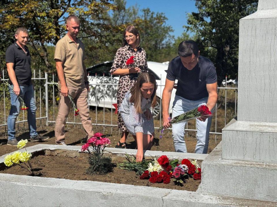 ПЕРВОМАЙСК ПОМНИТ ПОДВИГ ЗАЩИТНИКОВ ПЕРВОМАЙСК ПОМНИТ ПОДВИГ ЗАЩИТНИКОВ