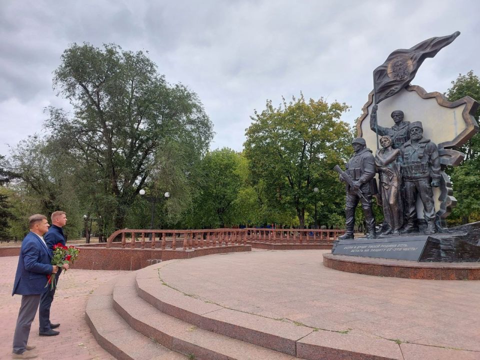 5 сентября в Луганской Народной Республике отмечается День Неизвестного солдата – защитника Луганской Народной Республики 5 сентября в Луганской Народной Республике отмечается День Неизвестного солдата – защитника Луганской Народной Республики