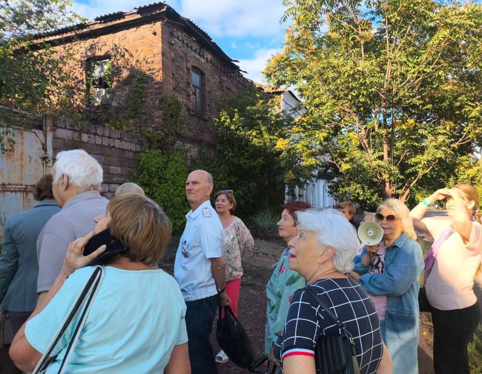 Состоялась автобусная экскурсия «Истоки Алчевска», посвященная 130-летию со дня основания города Состоялась автобусная экскурсия «Истоки Алчевска», посвященная 130-летию со дня основания города