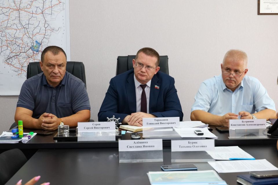 Константин Бутримов: В Комитете по инфраструктуре проработали вопросы переселения граждан из аварийного жилищного фонда Константин Бутримов: В Комитете по инфраструктуре проработали вопросы переселения граждан из аварийного жилищного фонда