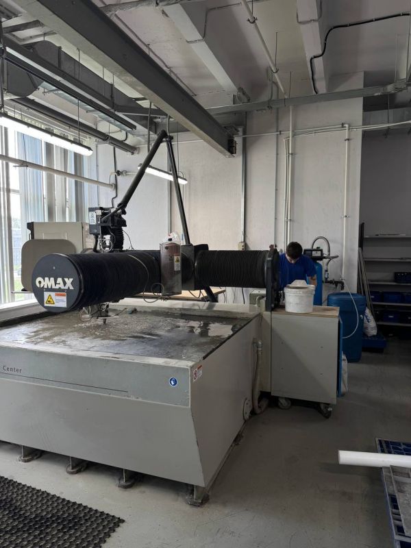 Дарья Лантратова: Сотрудники национального медицинского исследовательского центра травматологии и ортопедии им. Н.Н. Приорова своим символом называют шедевр Леонардо да Винчи «Витрувианский человек» Дарья Лантратова: Сотрудники национального медицинского исследовательского центра травматологии и ортопедии им. Н.Н. Приорова своим символом называют шедевр Леонардо да Винчи «Витрувианский человек»