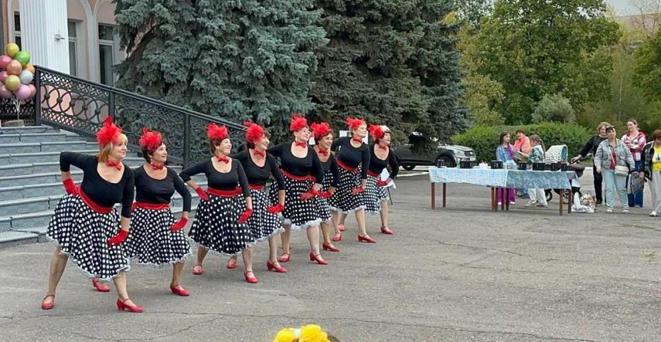 В Культурно-досуговом центре города Алчевска состоялся день открытых дверей В Культурно-досуговом центре города Алчевска состоялся день открытых дверей