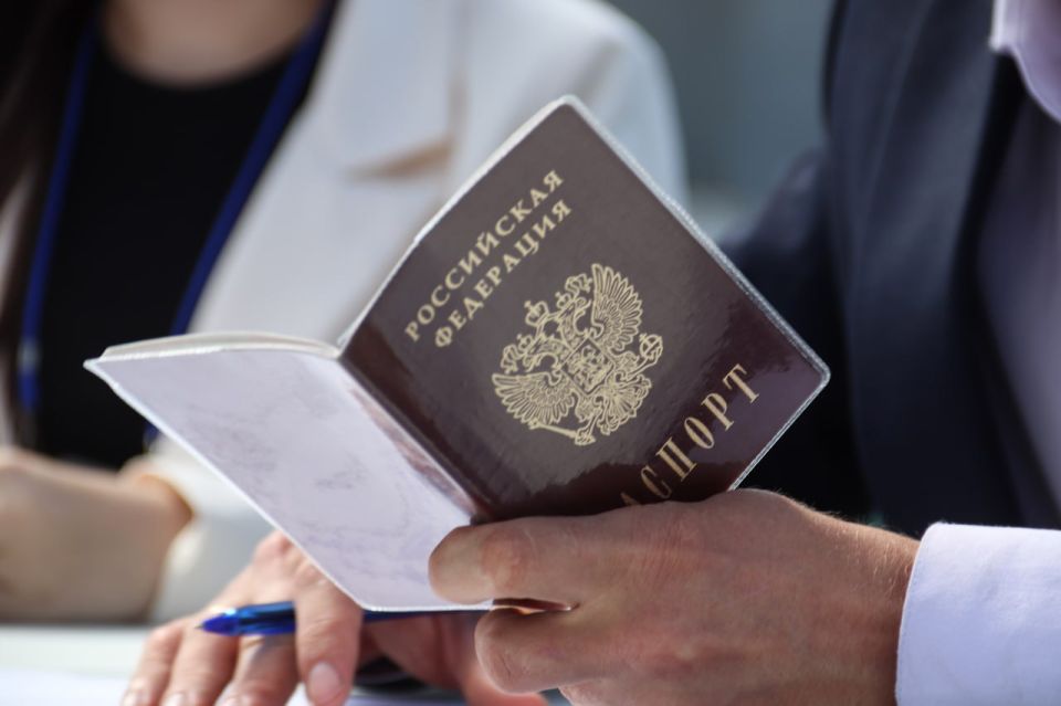 Для жителей Курской области в ЛНР доступно голосование и на придомовой территории на досрочных выборах губернатора Для жителей Курской области в ЛНР доступно голосование и на придомовой территории на досрочных выборах губернатора