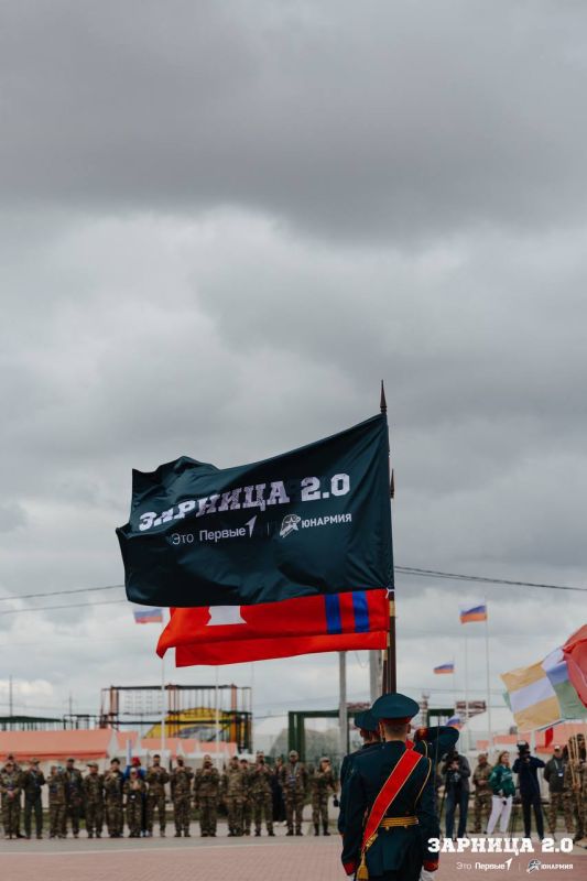 Желаем удачи в финале Всероссийской военно-патриотической игры «Зарница 2.0» курсантам Центра «ВОИН», которые выступят в составе двух команд из Бурятии и Свердловской области в специальной категории Желаем удачи в финале Всероссийской военно-патриотической игры «Зарница 2.0» курсантам Центра «ВОИН», которые выступят в составе двух команд из Бурятии и Свердловской области в специальной категории