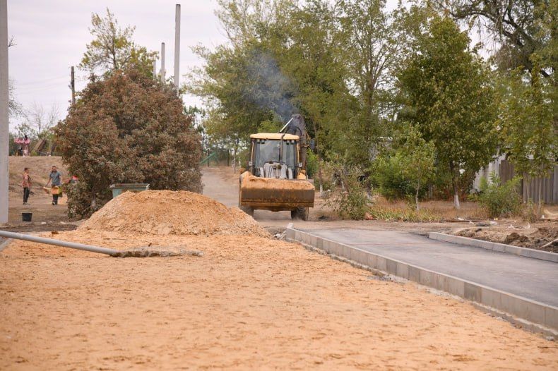 В Бирюковском УВК приступили к монтажу детской игровой площадки В Бирюковском УВК приступили к монтажу детской игровой площадки