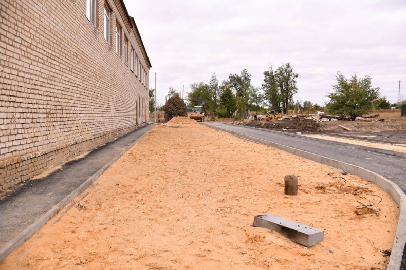 В Бирюковском УВК приступили к монтажу детской игровой площадки В Бирюковском УВК приступили к монтажу детской игровой площадки