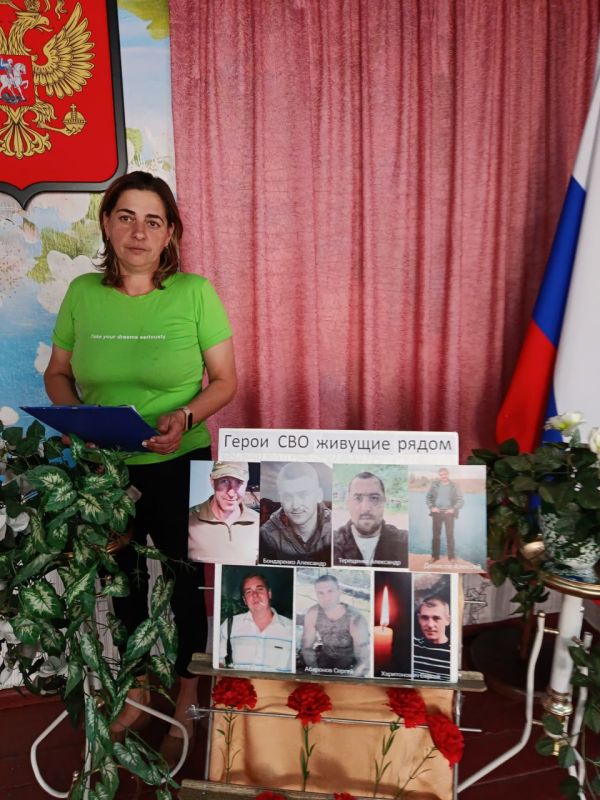 В поселке Великий Лог состоялся тематический час «Герои СВО, живущие рядом» В поселке Великий Лог состоялся тематический час «Герои СВО, живущие рядом»