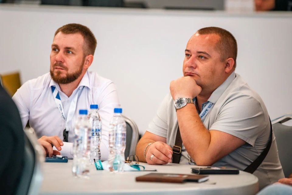 Сергей Козенко: Среди 15 представителей Луганской Народной Республики, принимавших участие в межрегиональном образовательном модуле для участников специальной военной операции «Герои на высоте», проходящем в Пятигорске на... Сергей Козенко: Среди 15 представителей Луганской Народной Республики, принимавших участие в межрегиональном образовательном модуле для участников специальной военной операции «Герои на высоте», проходящем в Пятигорске на...