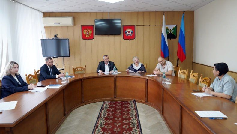 Заседание постоянной комиссии Совета депутатов по правовой политике и связям с общественностью Заседание постоянной комиссии Совета депутатов по правовой политике и связям с общественностью