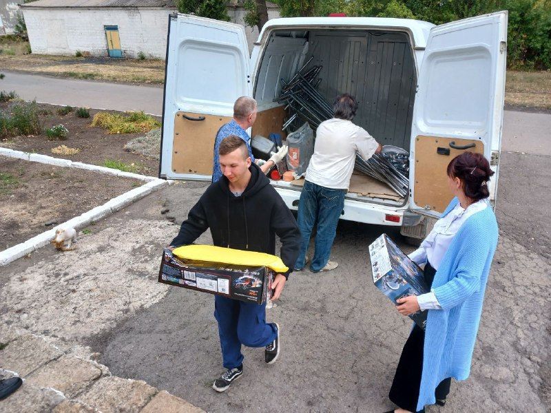 В Фащевском клубе «Горняк» открылась выставка «Моя Родина! Моя Луганщина!», организованная сотрудниками Луганского краеведческого музея В Фащевском клубе «Горняк» открылась выставка «Моя Родина! Моя Луганщина!», организованная сотрудниками Луганского краеведческого музея