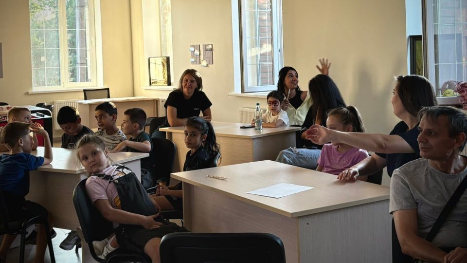 «Крепкая семья» провела музыкальный квиз «Угадай мелодию» для луганчан «Крепкая семья» провела музыкальный квиз «Угадай мелодию» для луганчан
