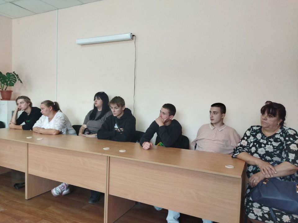 Важное совещание: Обеспечение жильем детей-сирот и детей, оставшихся без попечения родителей Важное совещание: Обеспечение жильем детей-сирот и детей, оставшихся без попечения родителей