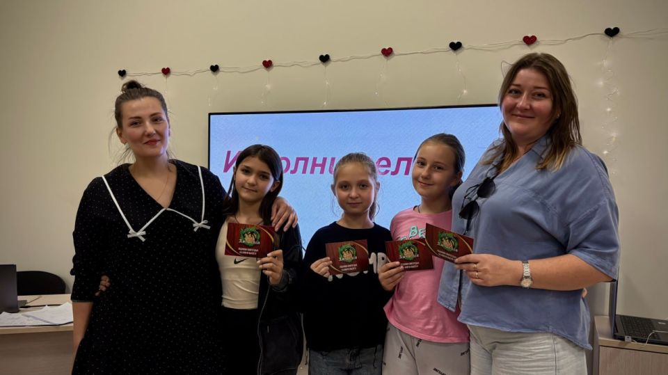 «Крепкая семья» провела музыкальный квиз «Угадай мелодию» для луганчан «Крепкая семья» провела музыкальный квиз «Угадай мелодию» для луганчан