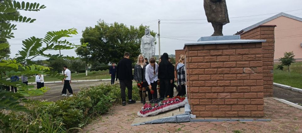 В с. Новороссошь почтили память Неизвестного Солдата: урок мужества и благодарности В с. Новороссошь почтили память Неизвестного Солдата: урок мужества и благодарности