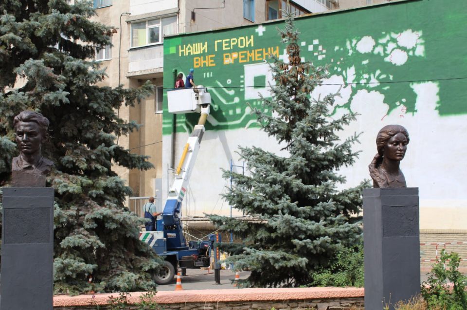 Сергей Козенко: В 2025 году в Тюмени и Краснодоне стартовал проект «Твоя история», приуроченный к Году защитника Отечества Сергей Козенко: В 2025 году в Тюмени и Краснодоне стартовал проект «Твоя история», приуроченный к Году защитника Отечества