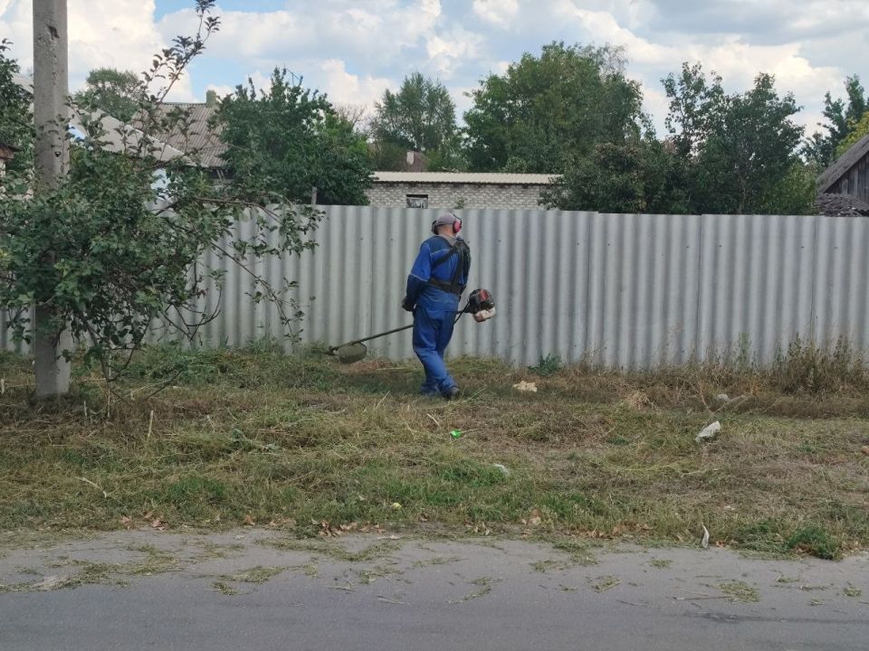 Владимир Чернев: На постоянной основе проводим работы по благоустройству нашего округа — и этот вопрос я держу на личном контроле Владимир Чернев: На постоянной основе проводим работы по благоустройству нашего округа — и этот вопрос я держу на личном контроле
