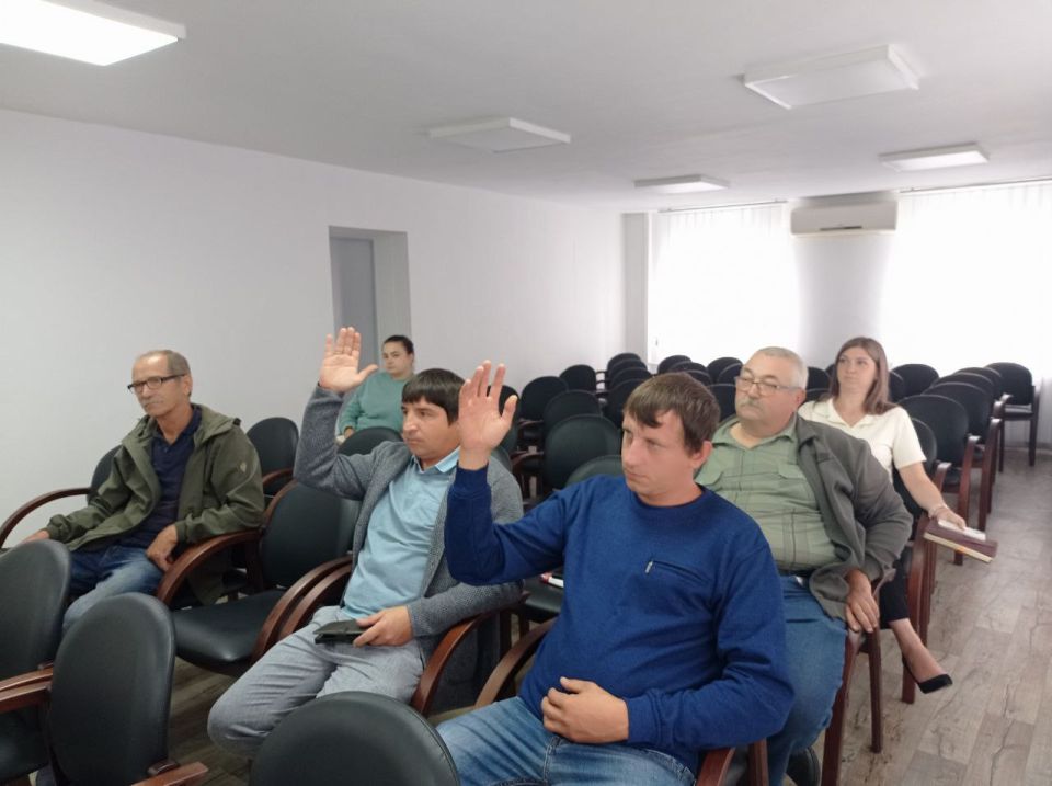 Под председательством Елены Добродий и Андрея Проньки состоялись заседания постоянных комиссий Совета Новопсковского муниципального округа: по правовой политике и связям с общественностью и по социально-экономическому... Под председательством Елены Добродий и Андрея Проньки состоялись заседания постоянных комиссий Совета Новопсковского муниципального округа: по правовой политике и связям с общественностью и по социально-экономическому...