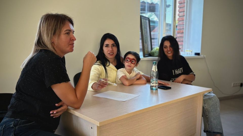 «Крепкая семья» провела музыкальный квиз «Угадай мелодию» для луганчан «Крепкая семья» провела музыкальный квиз «Угадай мелодию» для луганчан