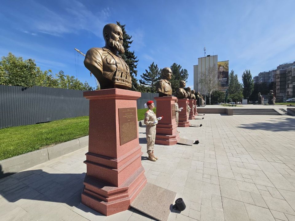 Ольга Бас: В этом году столице нашей республики исполняется 230 лет, и праздничные мероприятия уже начались с размахом! Ольга Бас: В этом году столице нашей республики исполняется 230 лет, и праздничные мероприятия уже начались с размахом!