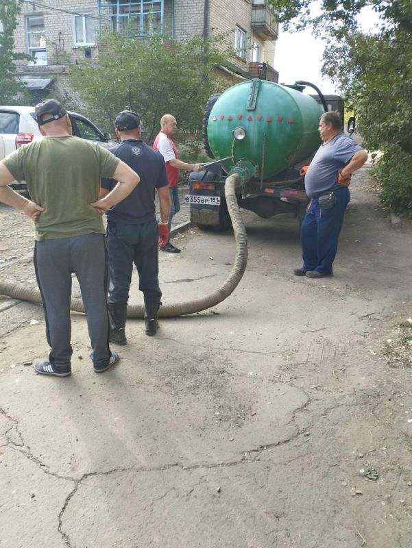 Ульяновские ремонтники продолжают восстанавливать работу канализации в Лутугинском муниципальном округе Ульяновские ремонтники продолжают восстанавливать работу канализации в Лутугинском муниципальном округе