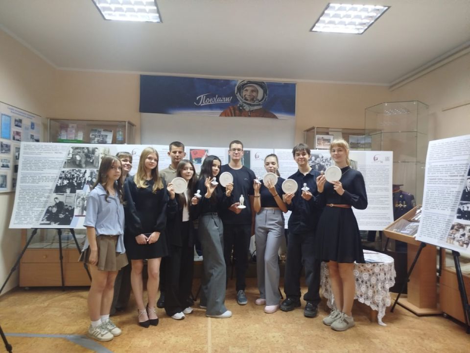 В Новопсковском краеведческом музее представили фотодокументальную выставку «Наш Гагарин» В Новопсковском краеведческом музее представили фотодокументальную выставку «Наш Гагарин»