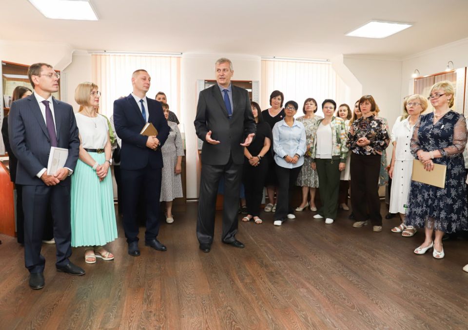 ������� �������� ���������: �������� ������ ��� �������� 100-������ ������