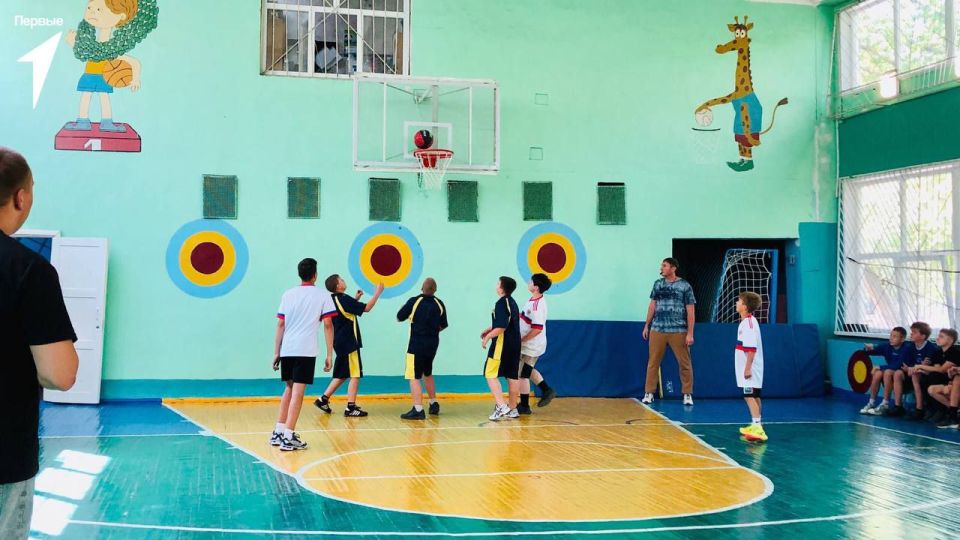 В Ровеньках стартовал муниципальный этап цикла спортивных мероприятий «Будь Первым!» в младшей категории В Ровеньках стартовал муниципальный этап цикла спортивных мероприятий «Будь Первым!» в младшей категории