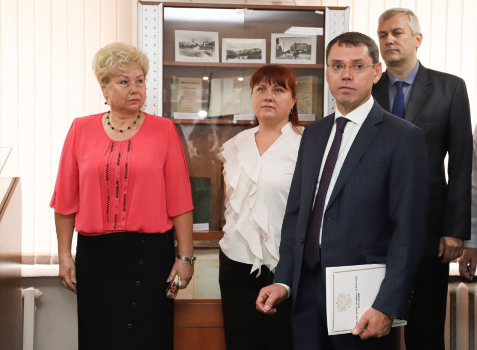 ������� �������� ���������: �������� ������ ��� �������� 100-������ ������