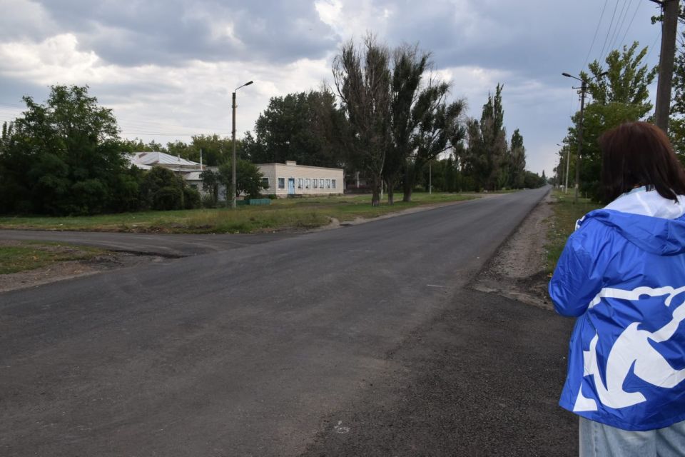 На трассе Ганусовка-Новороссошь Новопсковского муниципального округа Воронежская область ремонтирует дорогу и люди уже видят, что дело движется в лучшую сторону На трассе Ганусовка-Новороссошь Новопсковского муниципального округа Воронежская область ремонтирует дорогу и люди уже видят, что дело движется в лучшую сторону
