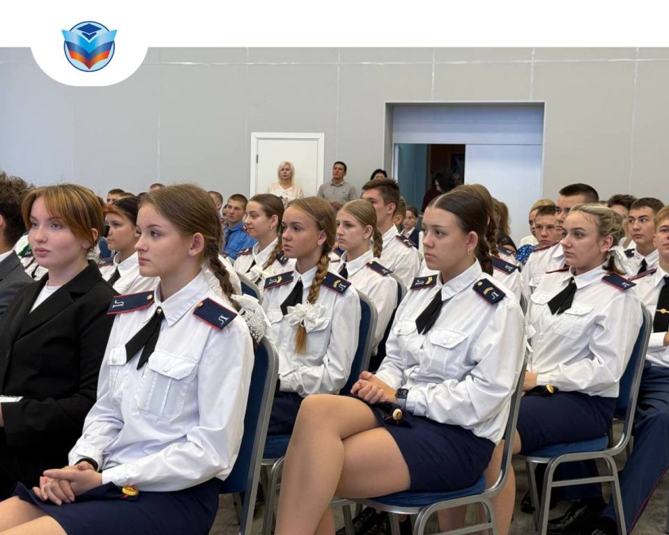Луганск на связи!. Сегодня центр «Пионер» провел телемост в рамках проекта «Дальний Восток. Росгвардия на связи» Луганск на связи!. Сегодня центр «Пионер» провел телемост в рамках проекта «Дальний Восток. Росгвардия на связи»
