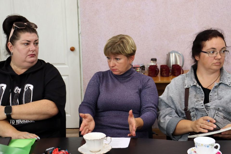 В пгт Нижний Нагольчик Антрацитовского МО состоялась встреча с членами семей погибших участников Специальной военной операции и военных действий на Донбассе В пгт Нижний Нагольчик Антрацитовского МО состоялась встреча с членами семей погибших участников Специальной военной операции и военных действий на Донбассе