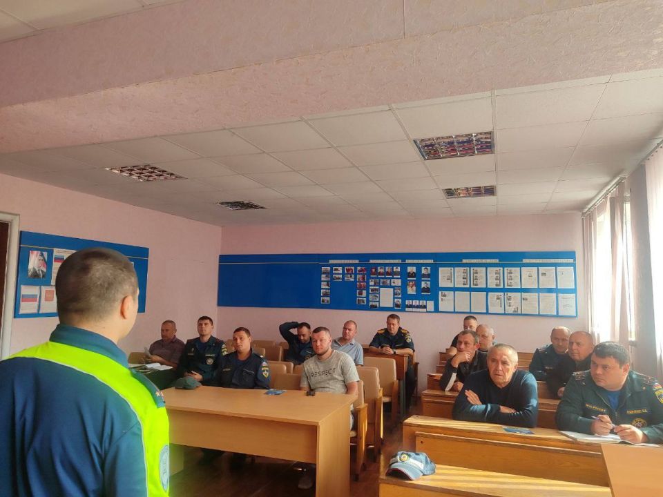 Скорость помощи и безопасность пути: автоинспекторы и пожарные обсудили, как совместить главное Скорость помощи и безопасность пути: автоинспекторы и пожарные обсудили, как совместить главное