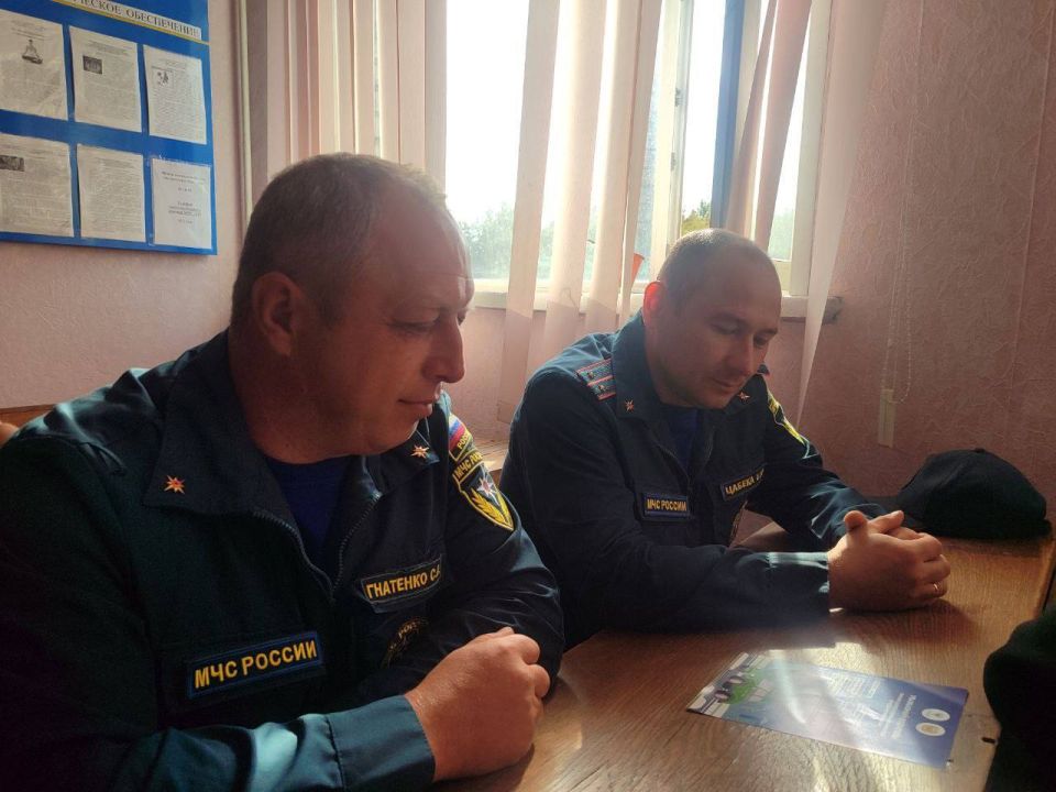 Скорость помощи и безопасность пути: автоинспекторы и пожарные обсудили, как совместить главное Скорость помощи и безопасность пути: автоинспекторы и пожарные обсудили, как совместить главное