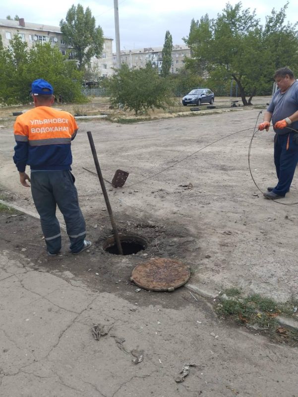 Ульяновские ремонтники продолжают восстанавливать работу канализации в Лутугинском муниципальном округе Ульяновские ремонтники продолжают восстанавливать работу канализации в Лутугинском муниципальном округе