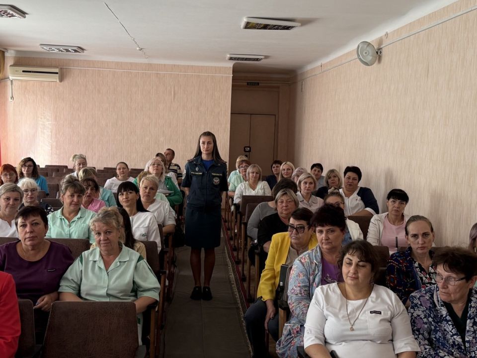 Для сотрудников ответственных за пожарную безопасность, ГБУЗ «Свердловской центральной городской больницы» была проведена лекция на тему: Для сотрудников ответственных за пожарную безопасность, ГБУЗ «Свердловской центральной городской больницы» была проведена лекция на тему: