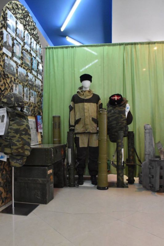 В Антрацитовском историческом музее открылась обновлённая экспозиция, посвящённая участникам СВО В Антрацитовском историческом музее открылась обновлённая экспозиция, посвящённая участникам СВО